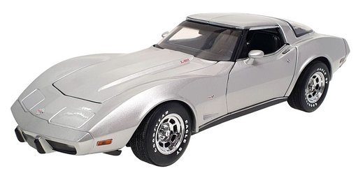 UT Models 1/18 Scale Diecast DC21823D - 1978 Chevrolet Corvette - Silver