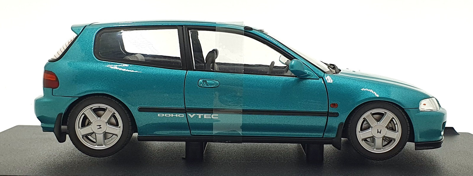 Solido 1/18 Scale Diecast S1810405 - 1991 Honda Civic (EG6) Aztec - Met. Green