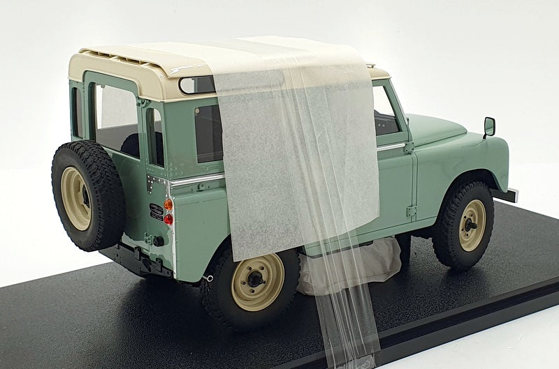 Cult Models 1/18 Scale CML114-2 - 1978 Land-Rover 88 Series III - Light Green