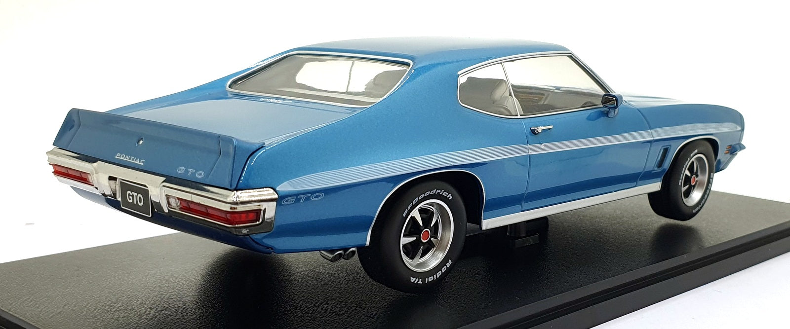 KK Scale 1/18 Scale Diecast KKDC181353 - 1972 Pontiac Le Mans GTO - Blue