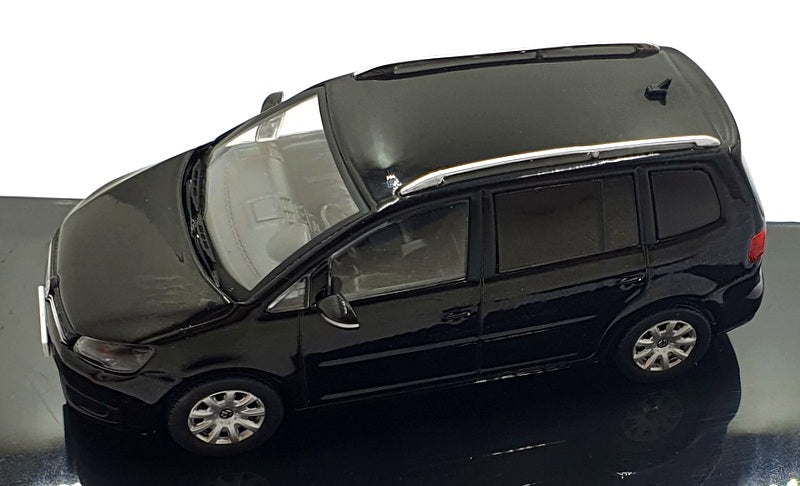 Ixo Models 1/43 Scale CLC551N.22 - 2010 Volkswagen Touran - Black