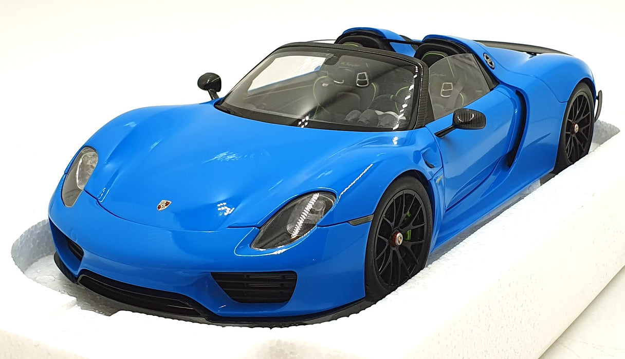 Autoart 1/18 Scale Diecast 77924 - 2013 Porsche 918 Spyder - Riviera Blue