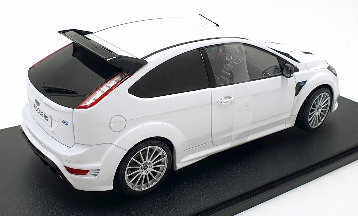 Solido 1/18 Scale Diecast S1813102 - Ford Focus RS Mk2 - Frozen White
