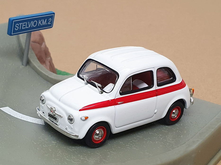 Universal Hobbies 1/43 Scale UH02D - Fiat Nuova 500 Sport Diorama - White/Red