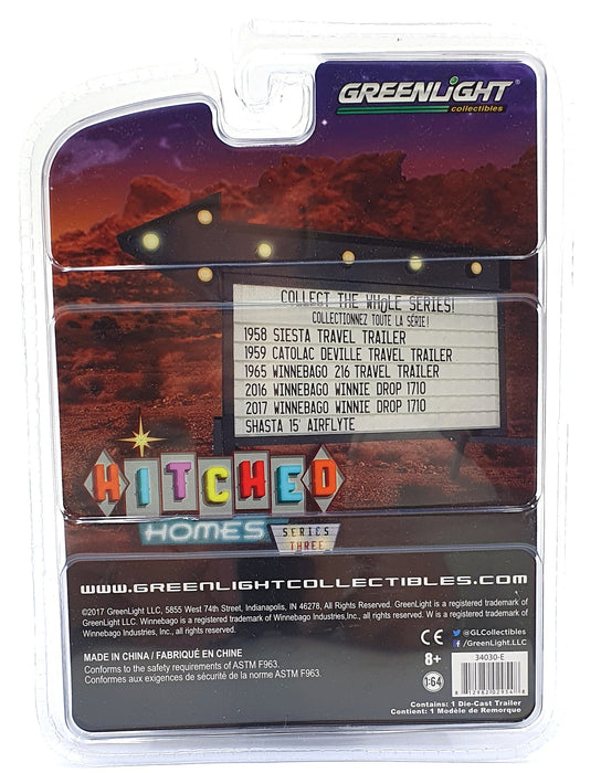 Greenlight 1/64 Scale 34030-E - 2017 Winnebago Winnie Drop 1710 - White