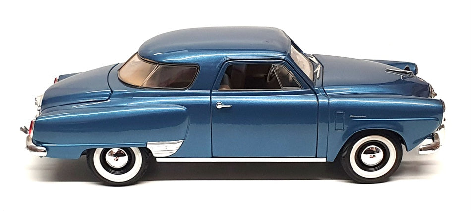 Road Signature 1/18 Scale 3723B - 1950 Studebaker Champion - Met Blue