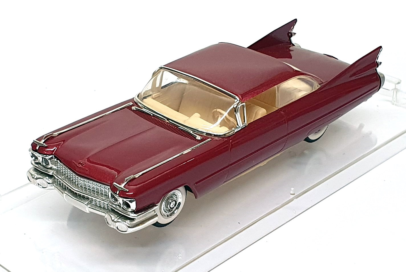 Vitesse 1/43 Scale 383 - 1959 Cadillac Type 62 2Dr. Sedan - Burgundy
