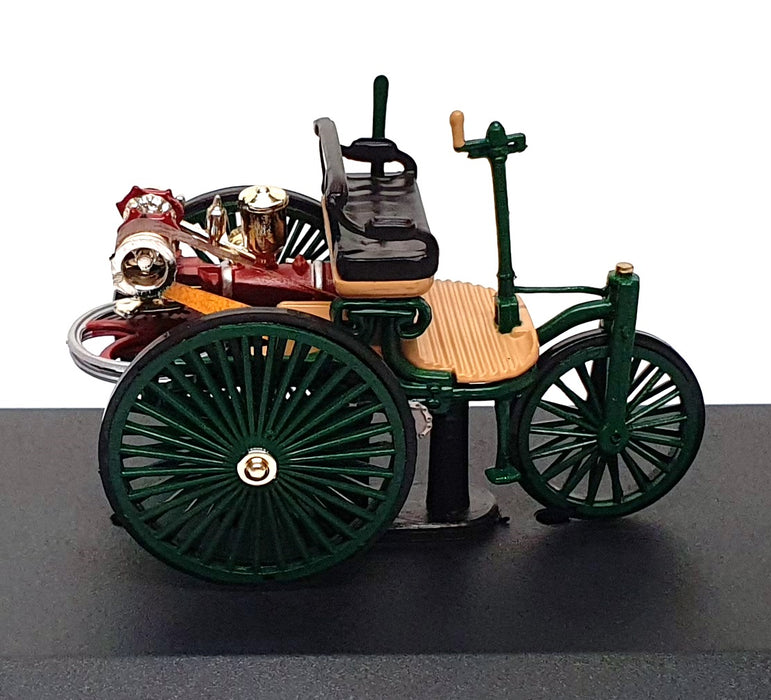 Altaya 1/43 Scale A1886 - 1886 3 Wheeler Benz Patent Motorwagen - Green