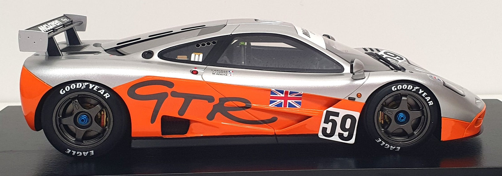 Spark 1/18 Scale 18S874 - McLaren F1 GTR #59 Prequalifying LM 24H 1995