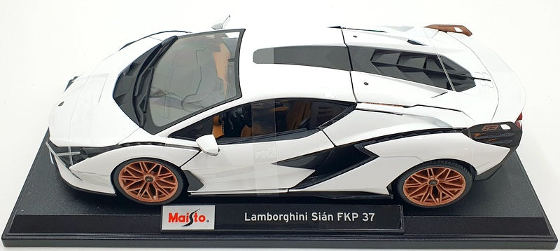 Maisto 1/18 Scale Diecast 46629 - Lamborghini Sian FKP 37 - White