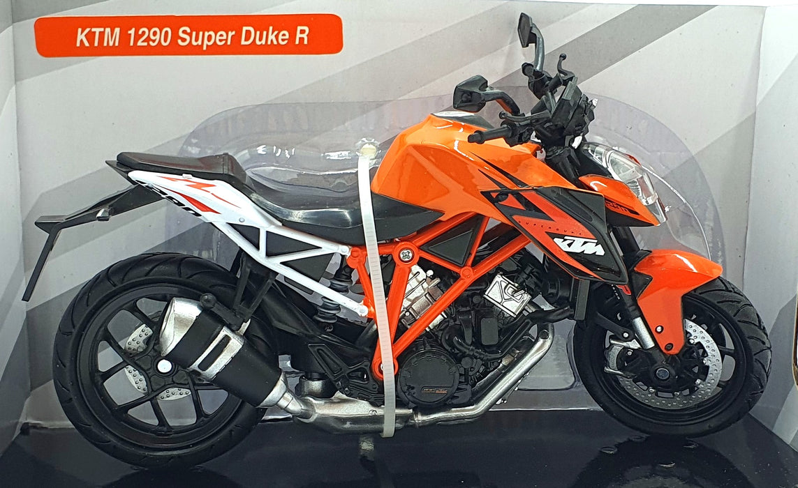 New Ray 1/12 Scale Diecast 57653 - KTM 1290 Super Duke R Motorbike