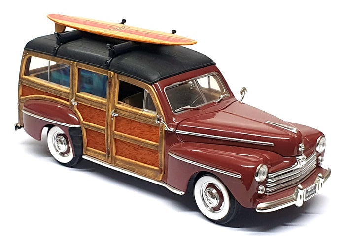 Signature Series 1/18 Scale Diecast 2625U - 1948 Ford Woody - Maroon