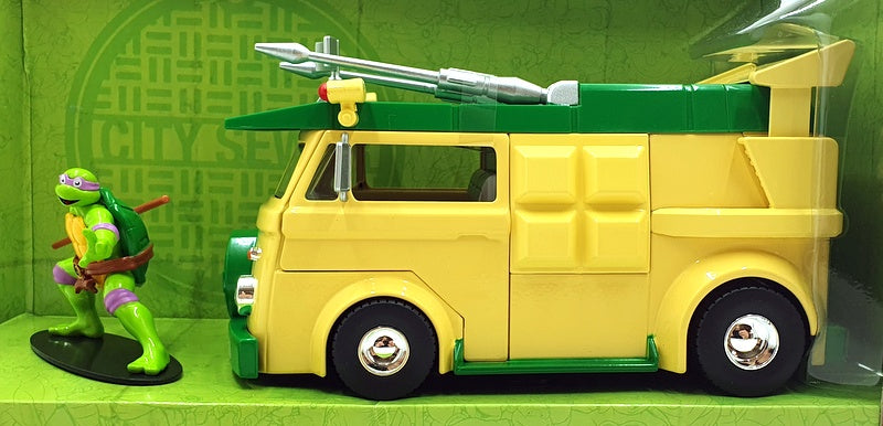 Jada 1/24 Scale 34529 - Teenage Mutant Turtles Donatello and Party Wagon