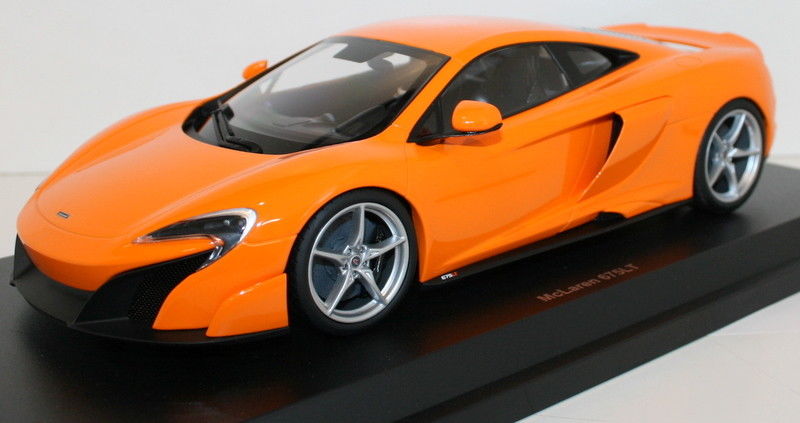 Kyosho 1/18 Scale Diecast C09541P - McLaren 675LP - Orange