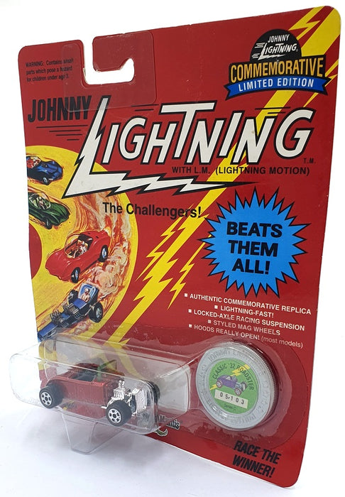 Johnny Lightning 1/64 Scale 100-130 - The Challengers Classic '32 Roadster - Red