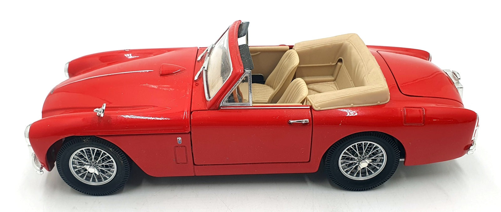 Road Signature 1/18 Scale Diecast 22426N - Aston Martin DB2-4 Mark III - Red
