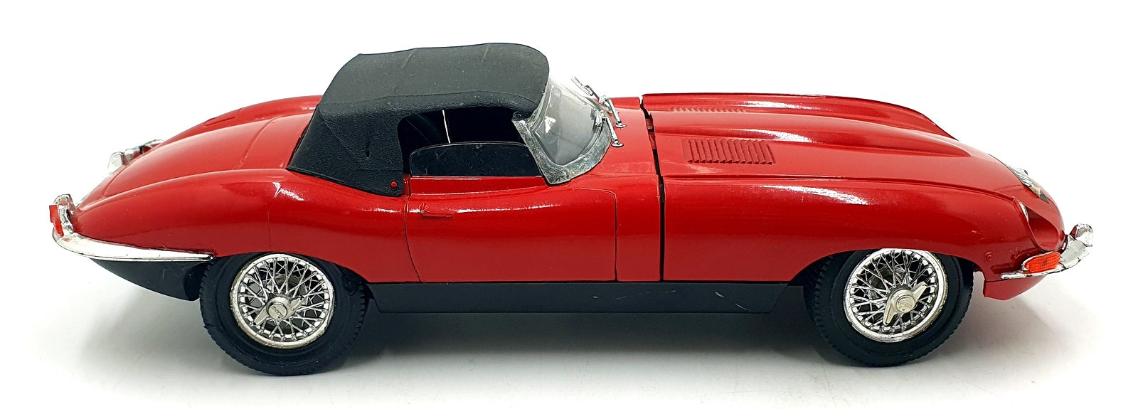 Polistil 1/16 Scale Diecast 22426C - Jaguar XK E-Type Cabriolet - Red/Black