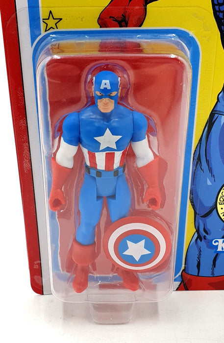 Hasbro 3.75 Inch 55437 - Retro Marvel Legends Captain America 1st Edition