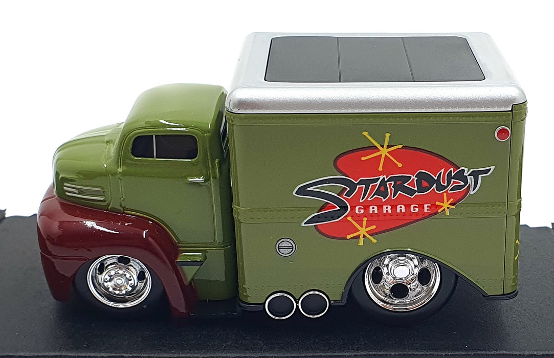 Muscle Machines 1/64 Scale 11610 - 1950 Ford COE Box Truck - Stardust