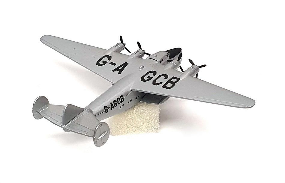 Corgi 1/120 Scale CS90335 - Boeing Clipper Bangor Aircraft - Silver