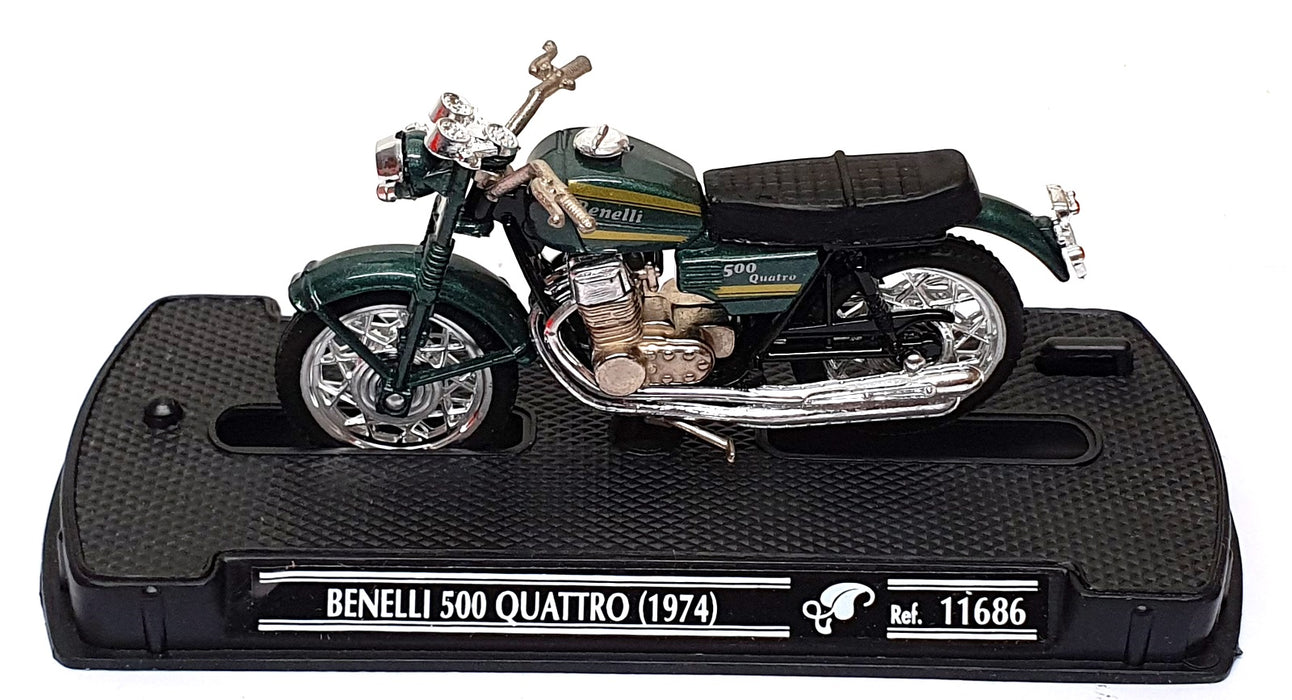 Guiloy 1/24 Scale 11686 - 1974 Benneli 500 Quatro Motorbike - Green
