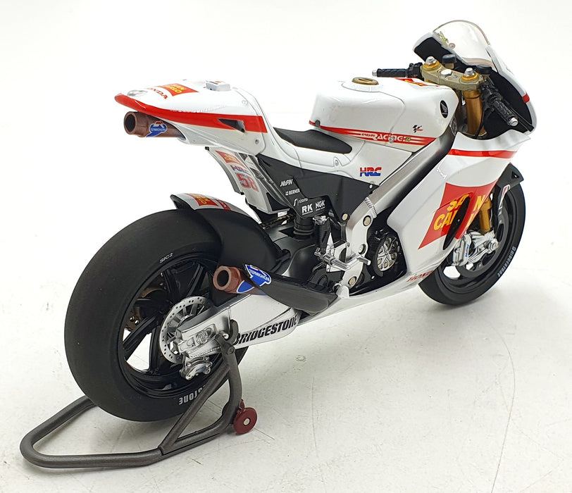 Minichamps 1/12 Scale 122 111158 - Honda RC212V MotoGP 2011 Simoncelli