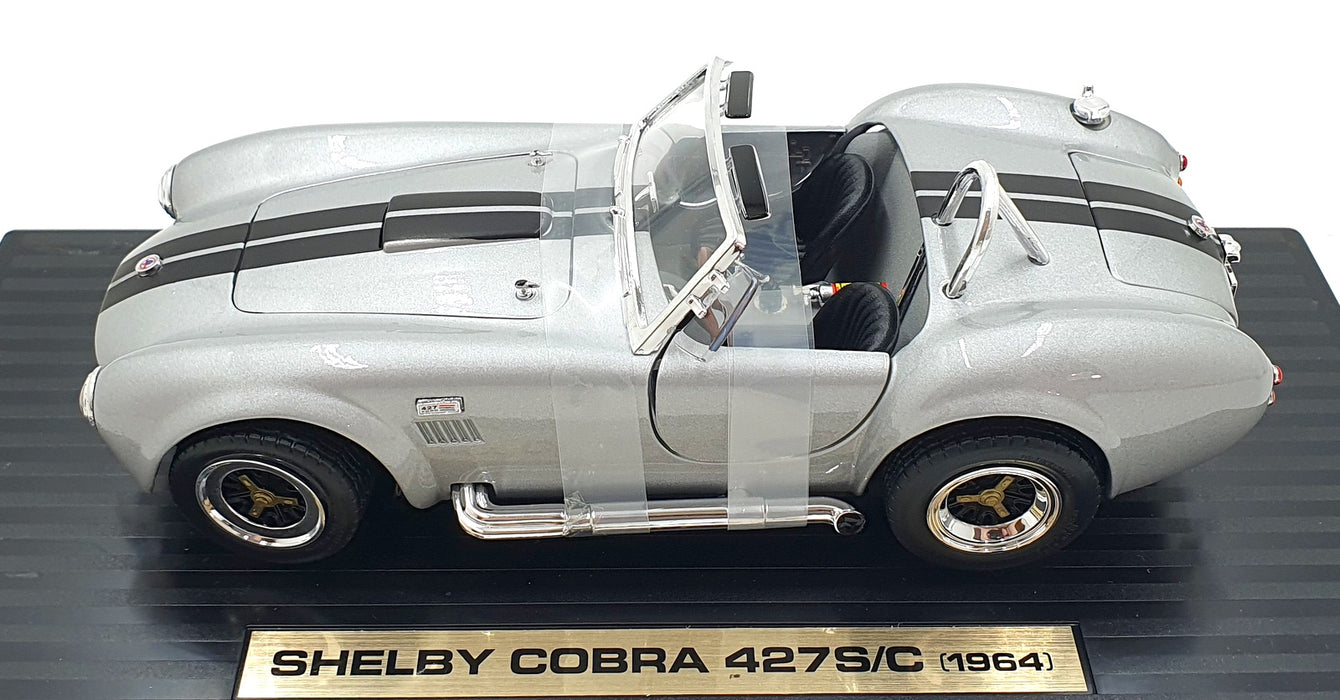 Road Legends 1/18 Scale 92058 - 1964 Shelby Cobra 427 s/c - Metallic Silver