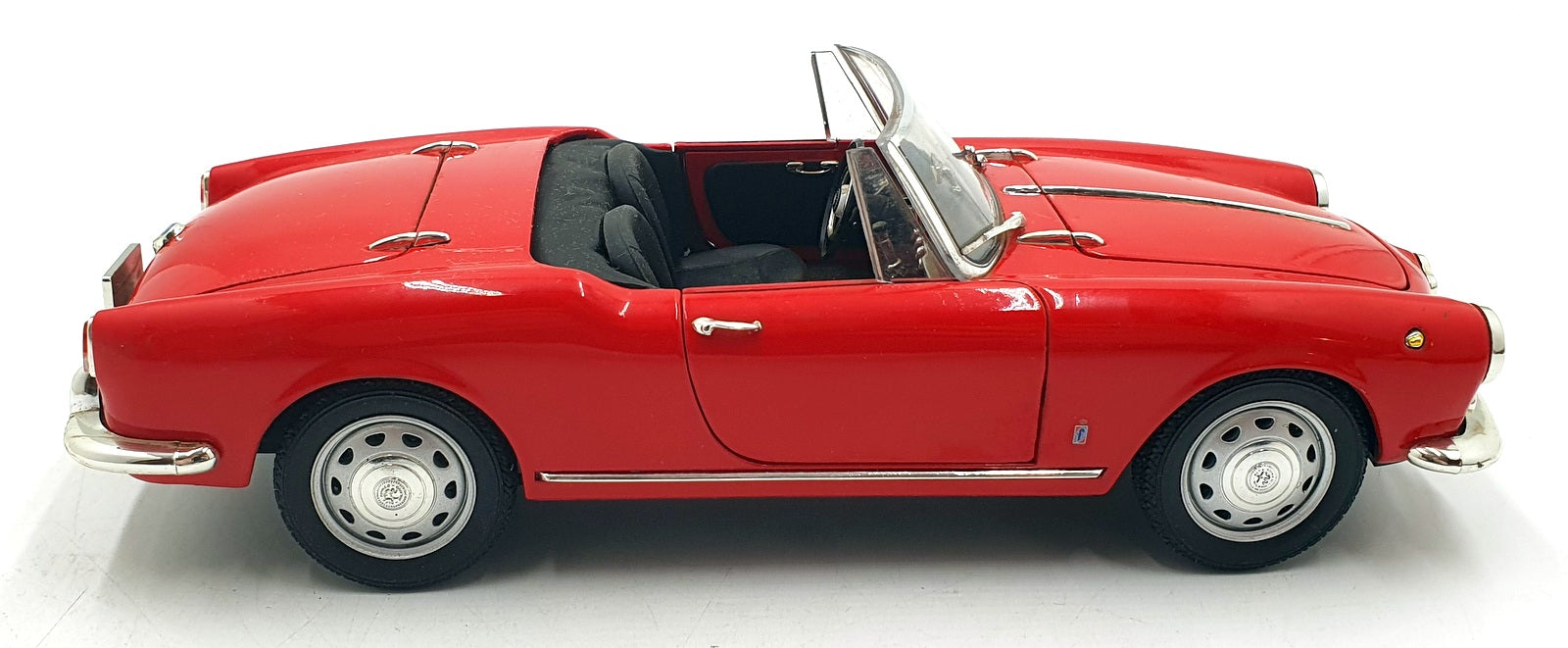 Ricko 1/18 Scale Diecast 22426W - 1959 Alfa Romeo Giulietta Spyder - Red