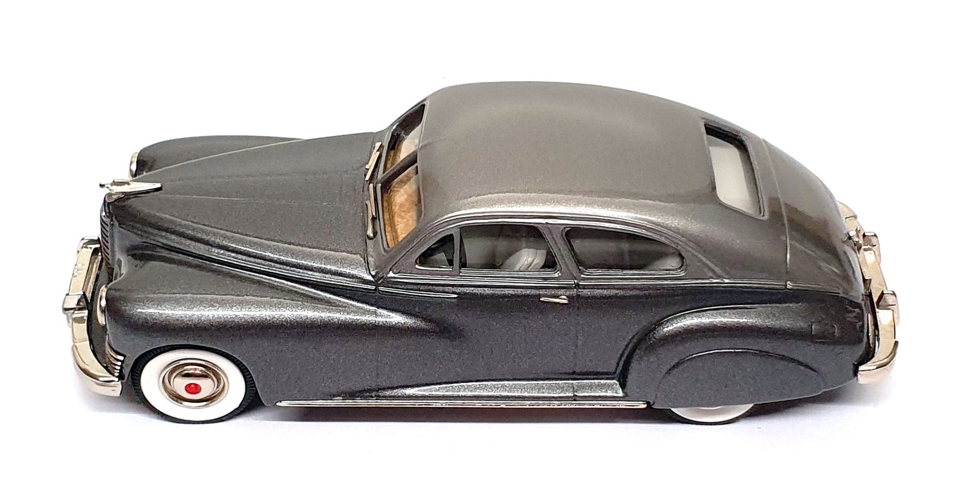 Brooklin Models 1/43 Scale BRK18C - 1947 Packard Super Clipper 2-Tone Met. Grey