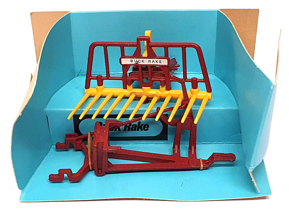 Britains Farm 1/32 Scale 9543 - Farm Implement Buck Rake - Brown/Yellow
