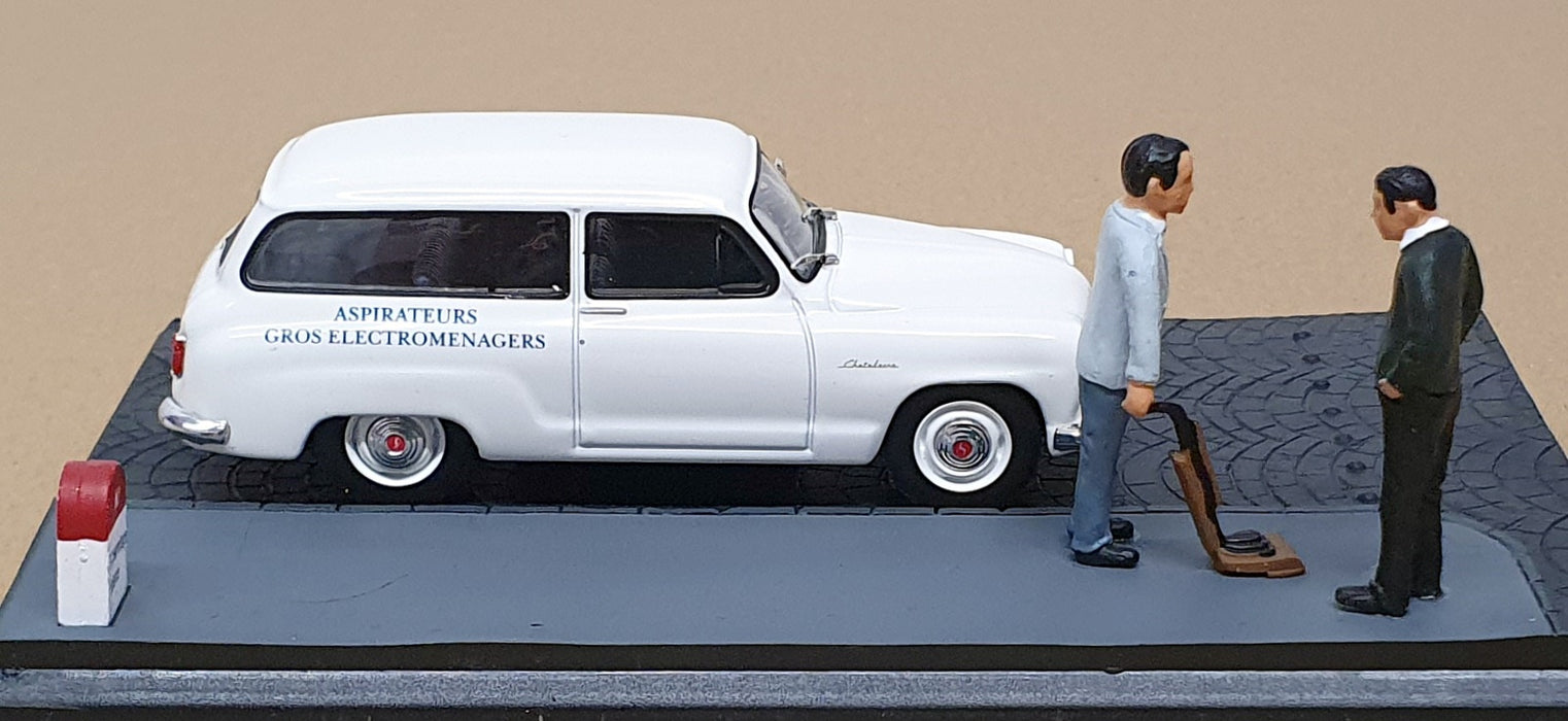 Altaya La Route Bleue 1/43 Scale DIR112 Simca Aronde Chatelaine Diorama - White