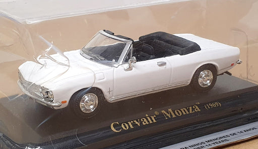 Altaya 1/43 Scale Diecast CM1969 - Chevrolet Corvair Monza - White