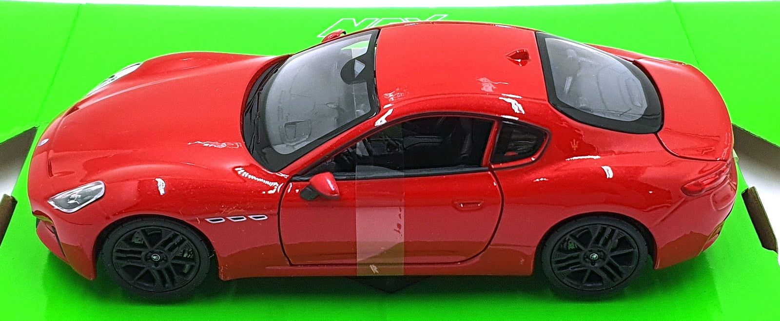 Welly NEX 1/24 Scale Diecast 24125W-M.RD - Maserati Granturismo Flogore - Red