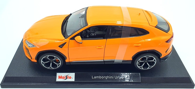Maisto 1/18 Scale Diecast 46629 - Lamborghini Urus - Orange