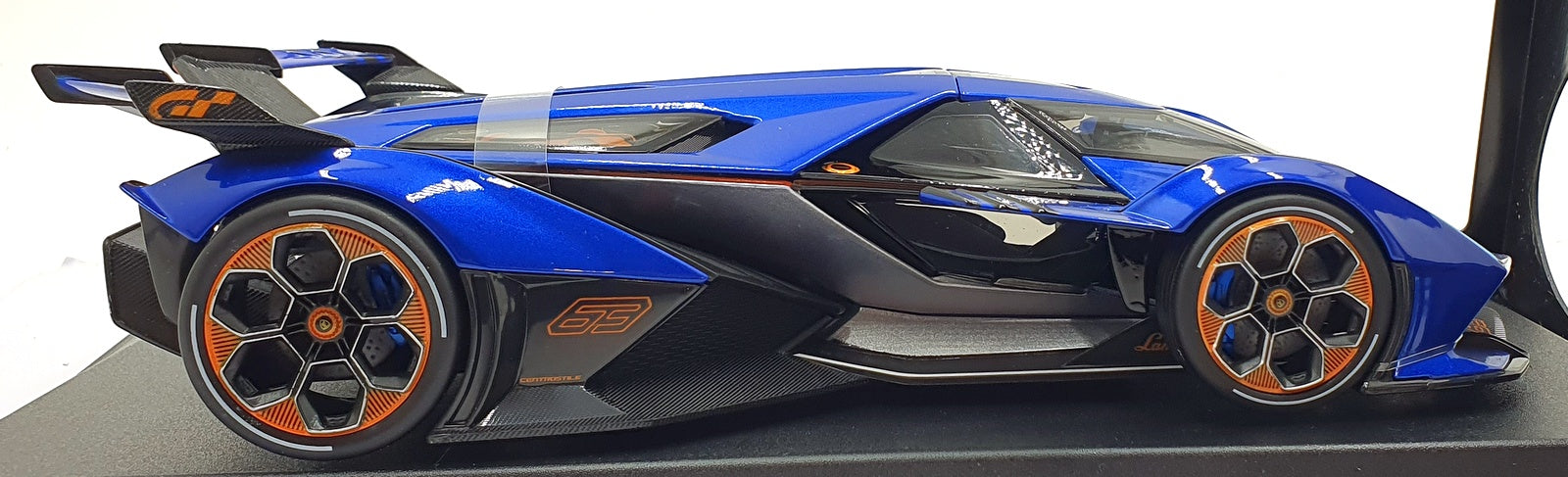 Maisto 1/18 Scale Diecast 31454 - Lamborghini V12Vision Gran Turismo Blue/Black