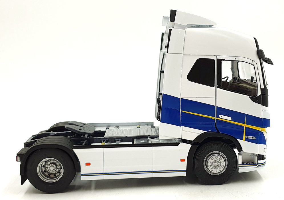 Solido 1/24 Scale S2400106 2019 Volvo FH16 Globetrotter XL Gotborg Edition