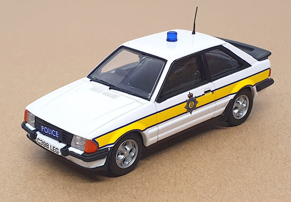 Vanguards 1/43 Scale VA11002 - Ford Escort XR3i Cambridgeshire Police