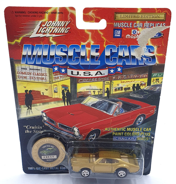 Johnny Lightning 1/64 Scale 200-120 Muscle Cars 1969 Olds 442 - Gold