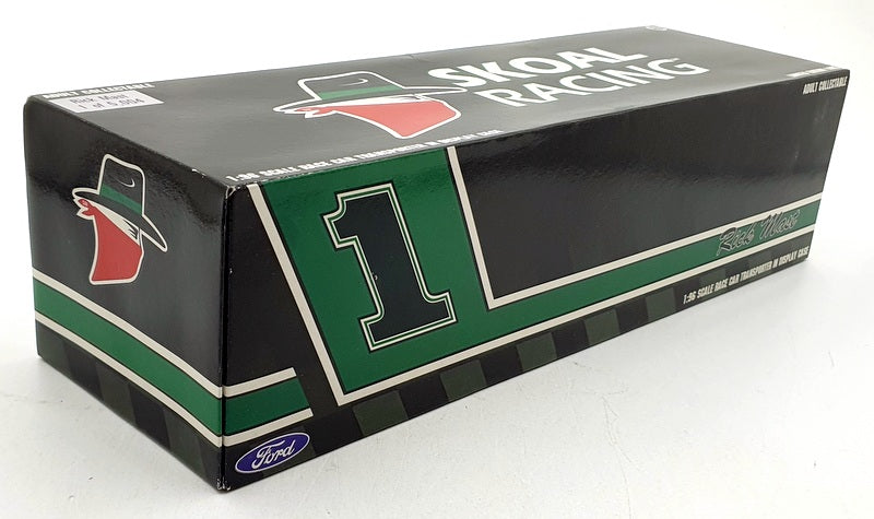 Action 1/96 Scale Diecast 15004 Race Car Transporter Skoal Racing Rick Mast