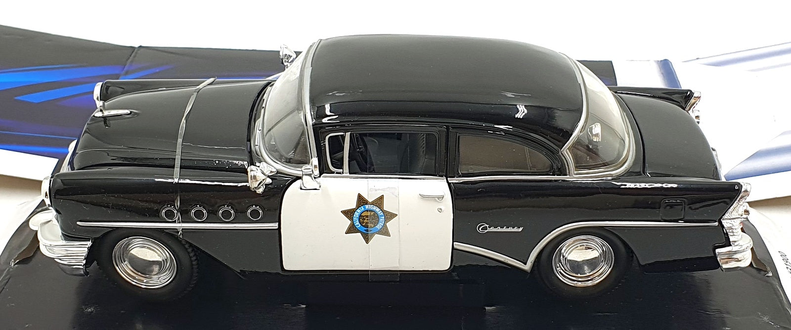 Maisto 1/26 Scale Diecast 31295 - 1955 Buick Century - California Highway Patrol