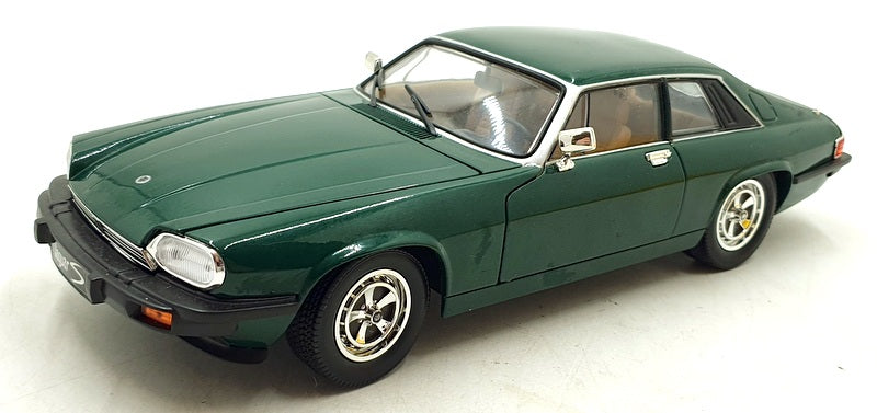 Road Signature 1/18 Scale Diecast DC11124B - 1975 Jaguar XJS - Green