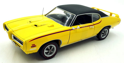 Auto World 1/18 Scale Diecast AMM1252/06 1969 Pontiac GTO Judge - Yellow