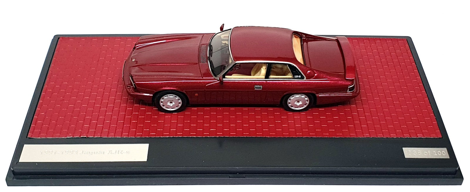Matrix 1/43 Scale MX41001-242 - 1991-93 Jaguar XJR-S - Regency Red