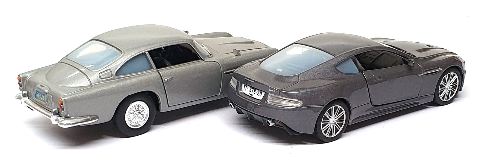 Corgi 1/36 Scale CC99193 Aston Martin DB5 & DBS Set James Bond 007 Casino Royale