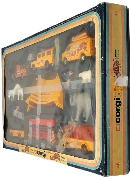 Corgi Gift Set No. 48 Pinder Jean Richard Circus Land Rover + Animals & Figures