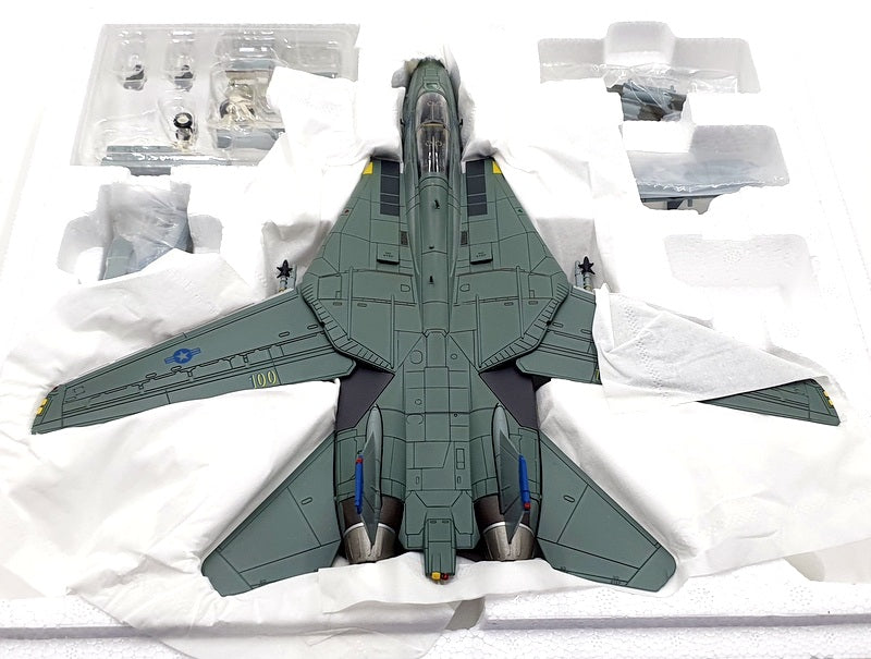 Hobby Master 1/72 Scale HA5243 - Grumman F-14B Tomcat OEF Pukin Dogs 2002