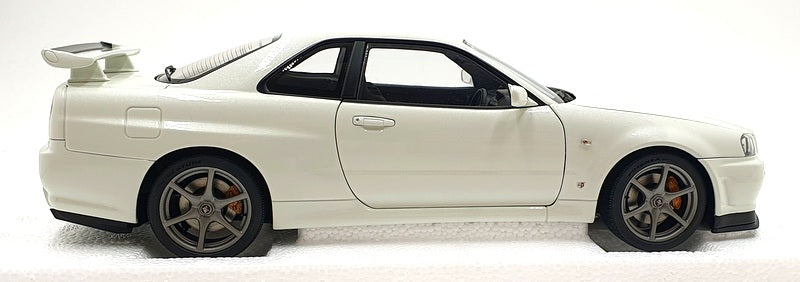 Autoart 1/18 Scale Diecast 77406 - Nissan Skyline GT-R (R34) V-Spec II - White