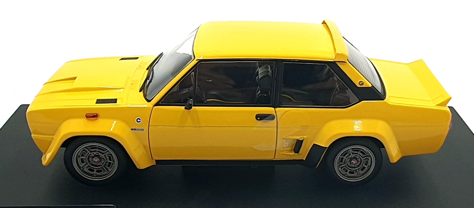 Solido 1/18 Scale Diecast S1806006  - 1980 Fiat 131 Abarth - Yellow