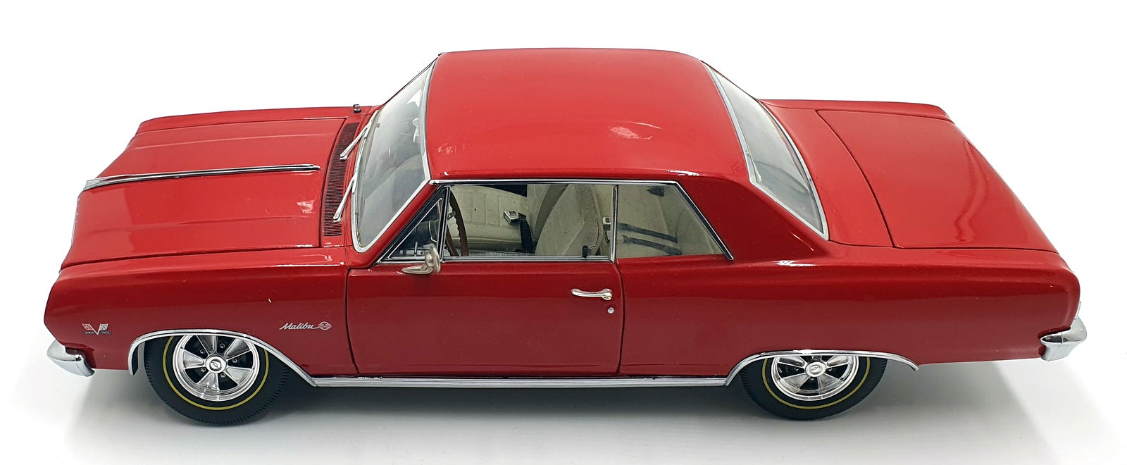 Exact Detail 1/18 Scale DC11226F - 1965 Chevrolet Chevelle Z16 - Red