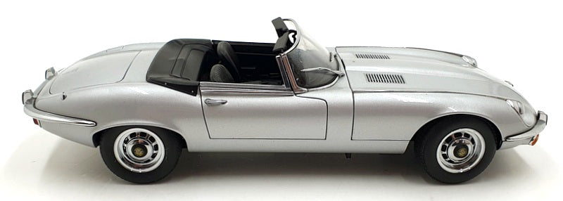 Autoart 1/18 Scale Diecast DC2425F - Jaguar E-Type Cabriolet - Silver
